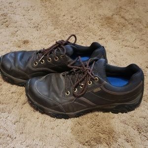 Mens Merrell brown leather shoes size 11.5
